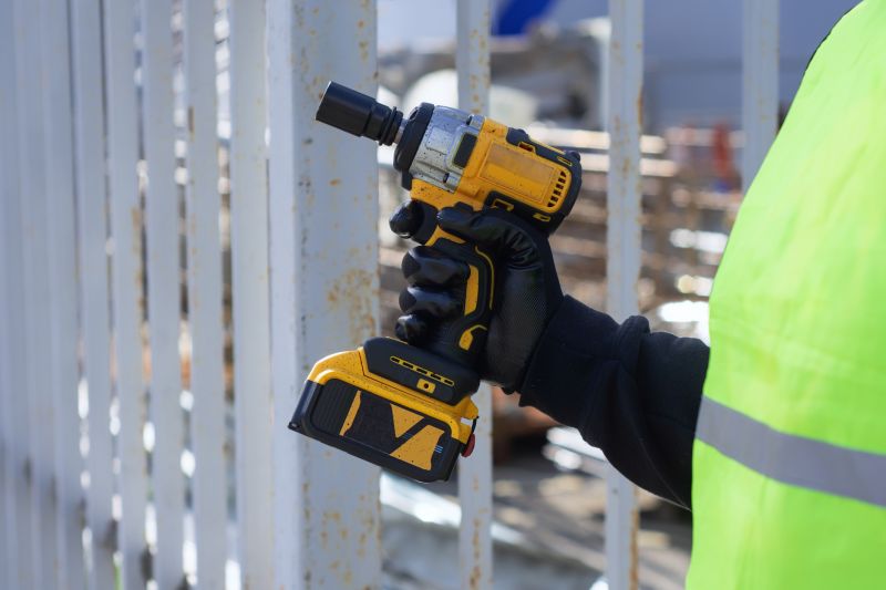 Fence Pole Replacement